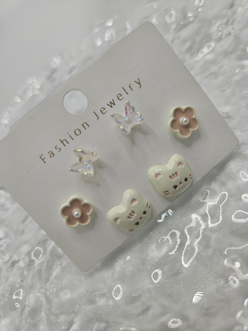 Coquette Earring Set - Picture 3 of 3
